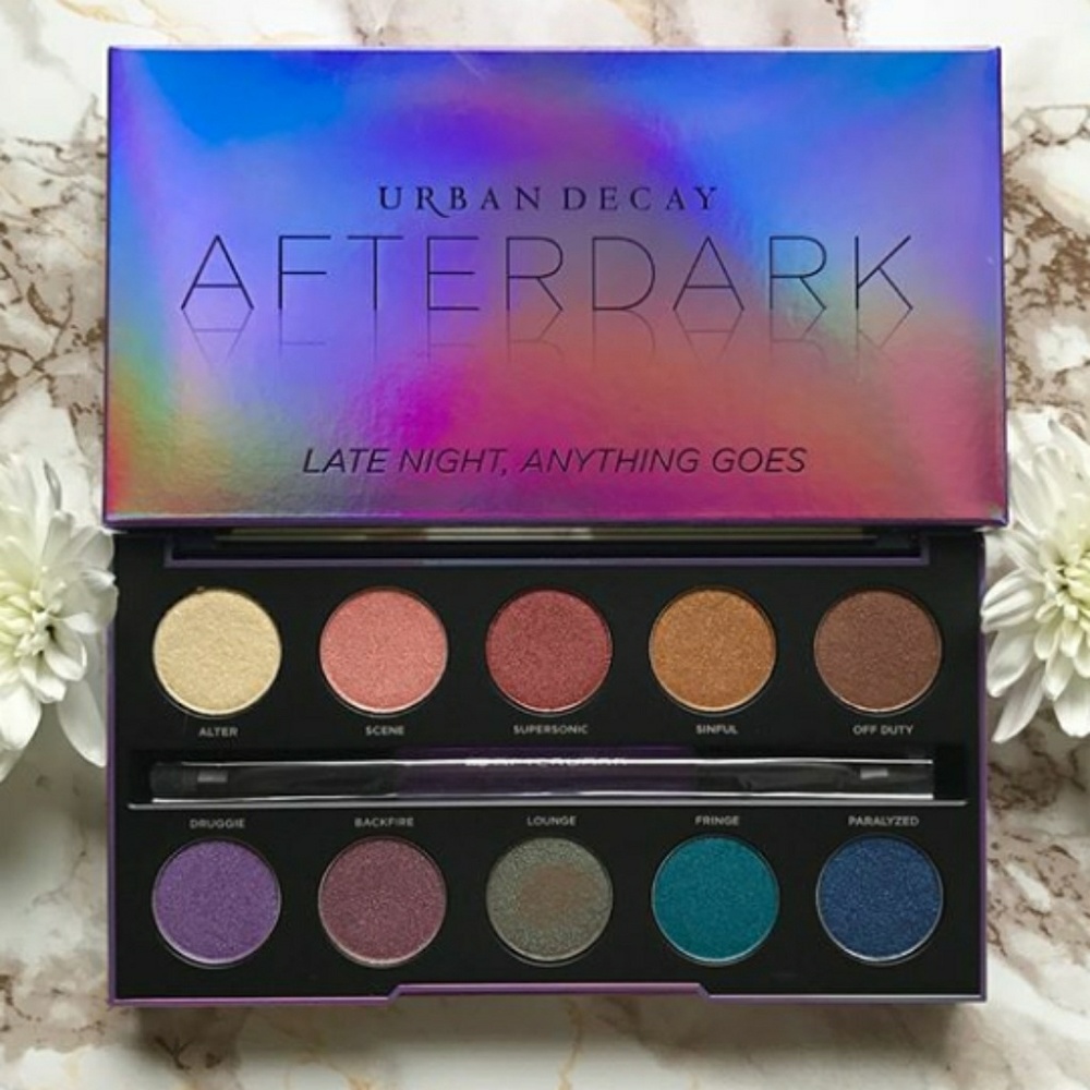 🔺BOGO HALF OFF🔺Urban Decay Afterdark palette - Picture 2 of 8